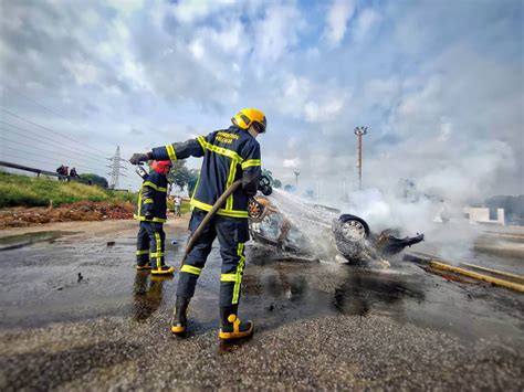 Hombre Pierde La Vida En Tr Gico Accidente Al Volcarse Su Veh Culo En