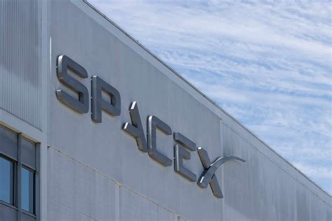 SpaceX: the Complete History - History-Computer