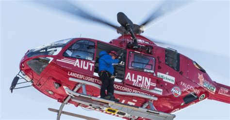 Alto Adige Ennesima Tragedia Avvenuta In Montagna Muore Una Bimba Di