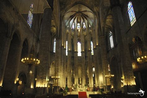 Basílica De Santa María Del Mar O Catedral Del Mar Barcelona España