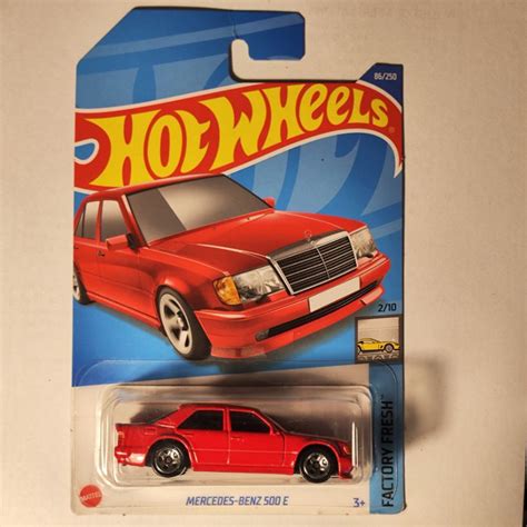 Jual Hotwheels Mercedes Benz E Merah Mercy E Hot Wheels Shopee Indonesia