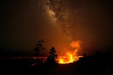 Kīlauea volcano on Big Island continues to erupt at summit Kauai Now