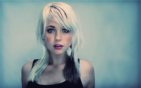 Open Mouth White Hair Devon Jade Women Face Freckles Blonde