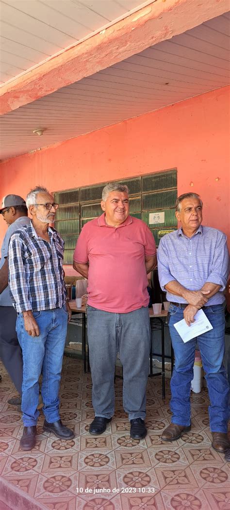 Prefeitura Municipal realiza entrega dos Implementos agrícolas para a