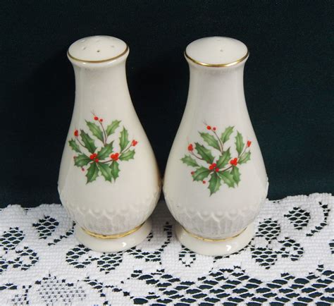 Lenox Holiday Shakers Salt Pepper Shakers Porcelain Sculpted Shakers