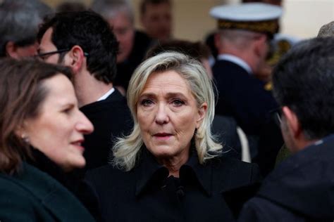 Entrée au Panthéon des Manouchian Marine Le Pen présente à la