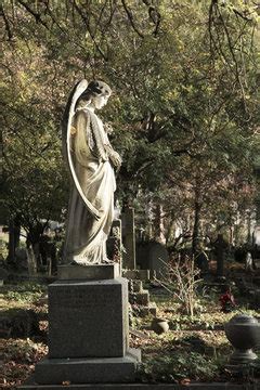 "Highgate Cemetery" Images – Browse 342 Stock Photos, Vectors, and ...