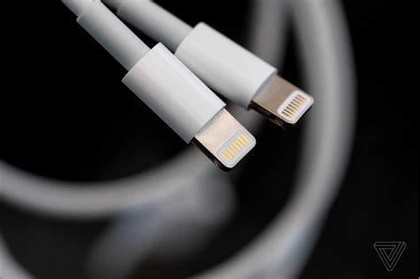 苹果为什么要坚持使用lightning接口，而不换成usb C？ 电子工程专辑