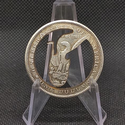 Hobo Cut Coin Sexy Anime Girl Nude Pose Hentai Woman Manga Cosplay