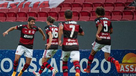 Pep Se Despede Do Flamengo E Assina Por Tr S Anos Cuiab