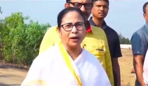 Mamata Banerjee Gives Thumbs Up To Land For Proposed Bangla Nivas In