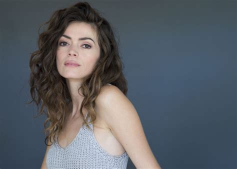 Hot Sexy Carlyn Burchell Bikini Pics