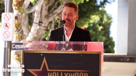 Macaulay Culkin Reunites With Home Alone Mother At Walk Of Fame