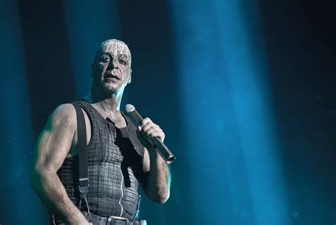 Causa Rammstein Till Lindemann Beendet Streit Mit Organisation