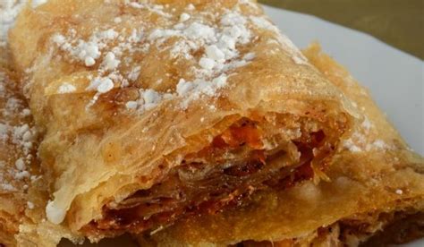 Ябълков сладкиш по гръцки | Recipe | Cuisine recipes, Bulgarian recipes ...