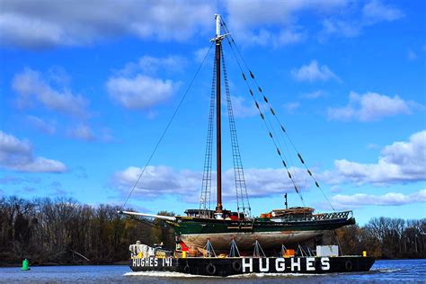 Hudson River Sloop Clearwater Restoring The Iconic Sloop Clearwater