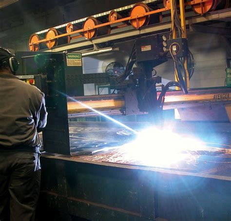 Plasma Cutting Of Stainless Steel Plate And Nickel Alloy Plate Products