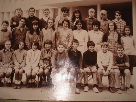 Photo De Classe Cm2 Chez Mr Collet De 1967 Groupe Scolaire Pierre Et