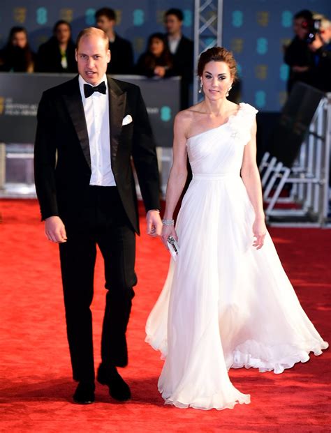 Los Duques De Cambridge En La Alfombra Roja De Los BAFTA 2019 Fotos