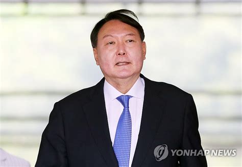 민주 윤석열 검찰개혁 완수 기대vs 한국 국민·국회 무시 연합뉴스