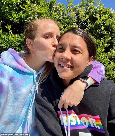 Matildas Captain Sam Kerr Shares A Kiss With Kristie Mewis As The