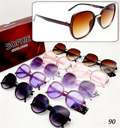 Black Fancy Woman Sunglasses In Polycarbonate Material At ₹ 40piece In