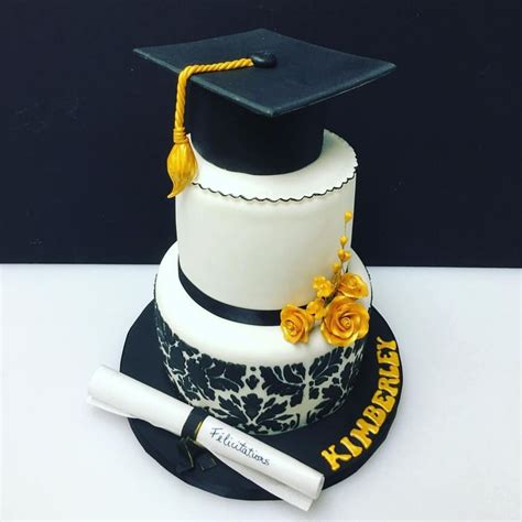 Upscale Graduation Cake Ideas For Your Big Day