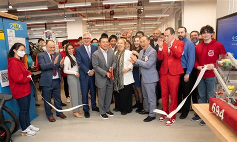 Stuyvesant High School Alumni Association | Long-Awaited Opening of the Lin Brothers Robotics Lab