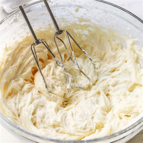 Classic Cream Cheese Frosting Recipe | All Things Mamma