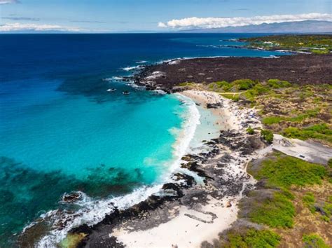 13 Breathtaking Big Island Beaches (That You Shouldn't Miss!)