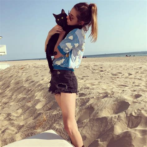 Hot Gia Mantegna Photos ThBLOG