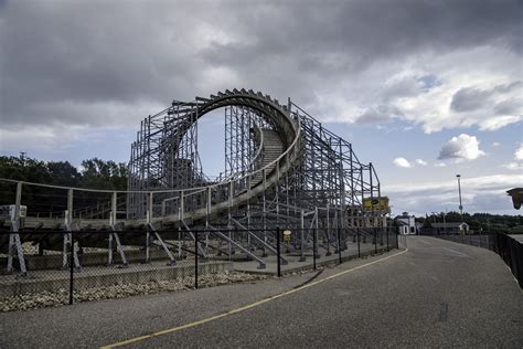 Roller Coaster Loop at Mount Olympus in Wisconsin Dells image - Free