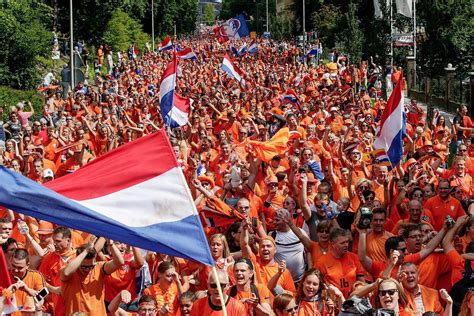 A week in Dutch football: of hope and heartbreak | by Sandil Srinivasan | Medium