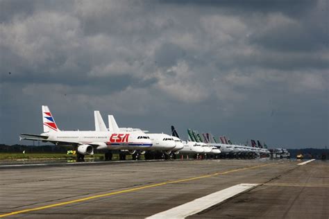 SPECTACOL Absolut Pe Otopeni Au Transformat O Pistă în Cea Mai Mare