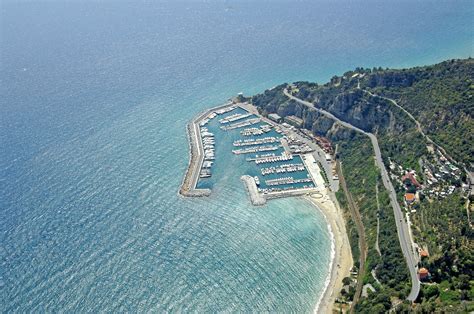 Marina di Alassio in Alassio, Italy - Marina Reviews - Phone Number ...