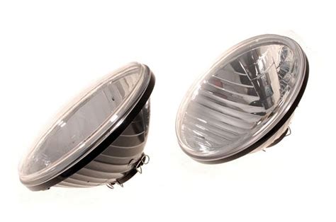 Wipac Crystal Halogen Head Lamps Pair RHD Excluding Bulbs Britpart