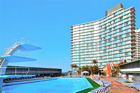 Hotel Riviera La Habana El Hotel Habana Riviera cumple hoy 61 años de