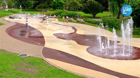 Splashpad En Gheluvelt Park Worcester YouTube