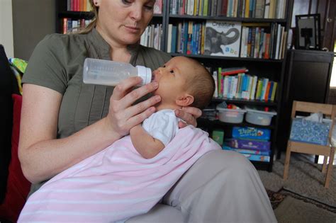 Bottle Feeding The Breast Fed Baby Hound Hill Doula