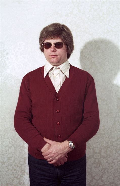 Formerly Classified Photos of Stasi Agents Demonstrating “The Art of ...
