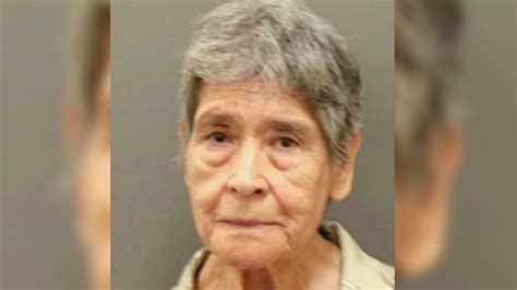 Mujer De 81 Años Puso En Jaque A La Policía Al Protagonizar Una