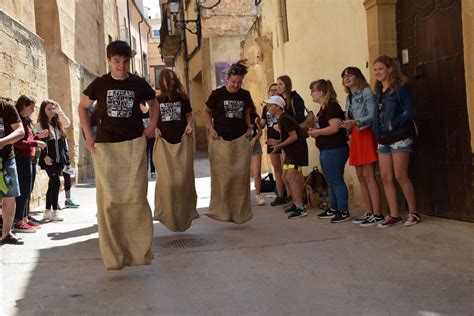 Associació cultural Lo Llaüt Ascó XV TRADIJOC TROBADA DE JOCS