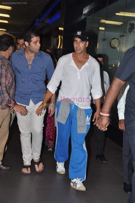 Akshay Kumar Snapped At The Airport In Mumbai On Th July