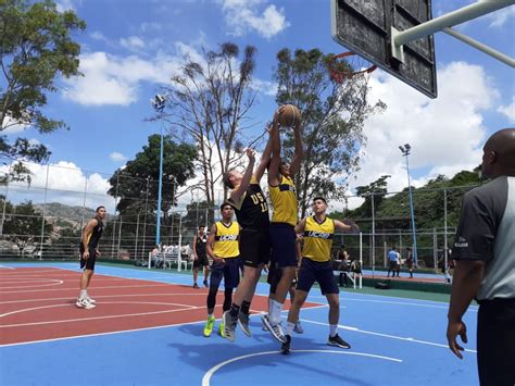 Deportes En La Ucab Oportunidades Que Se Construyen En La Cancha