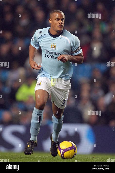 Vincent Kompany Manchester City Fc City Of Manchester Stadium