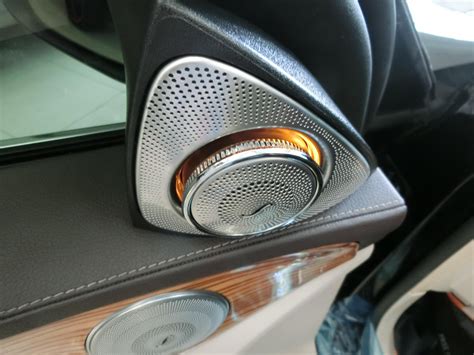 メルセデスベンツ純正 Burmester サウンドシステム の音質向上 スピーカー交換 E CLASS W HOT WIRED ホットワイヤード オフィシャルブログ