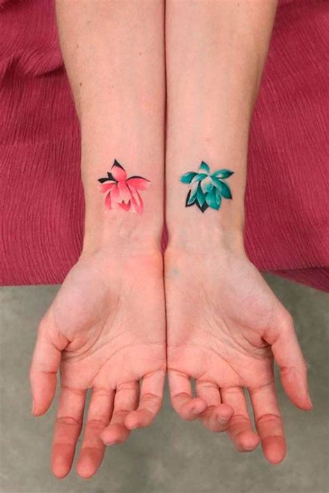 Share More Than 74 Lotus Flower Tattoo On Finger Best In Cdgdbentre