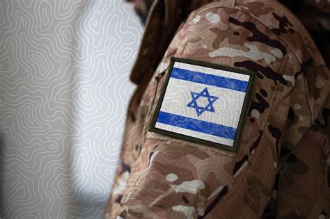 Premium Photo | Israel soldier soldier with flag israel israel flag on ...