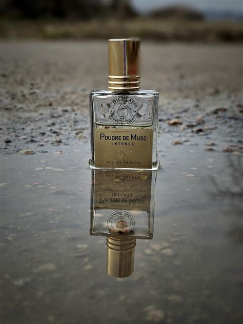 Poudre De Musc Intense Nicolai Parfumeur Createur Una Fragranza