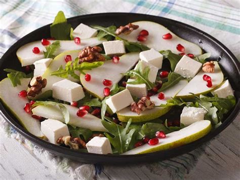 Gesunder Salat Mit Birne Rucola Feta Und Waln Ssen Lowcarbrezepte Org